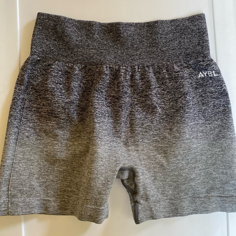 AYBL gray/white Biker Shorts (L)